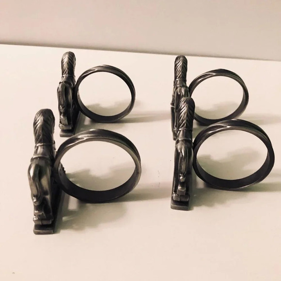 Bombay Company Antique Toy Horse Napkin Rings Box Set of 4 - Picture 10 of 16